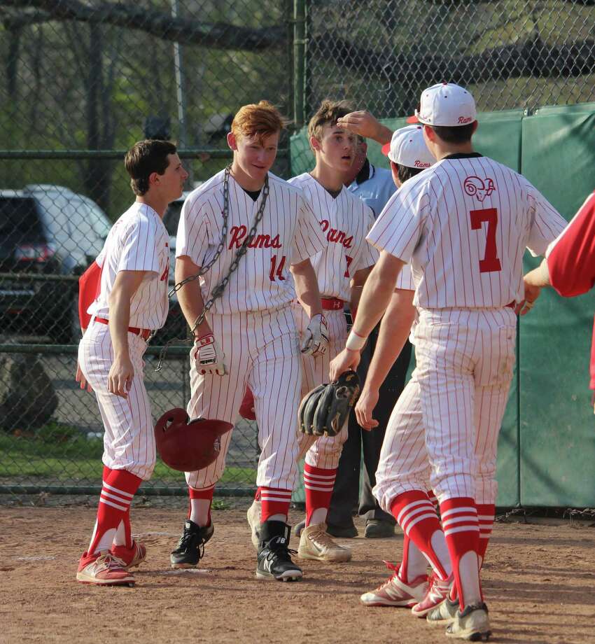 Baseball Sarda winning hit caps New Canaan’s wild, slugfest victory