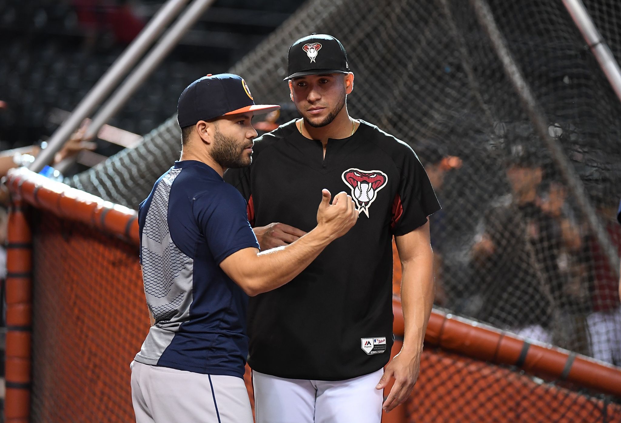 Jose Altuve, David Peralta team up to help youth in Valley, Venezuela