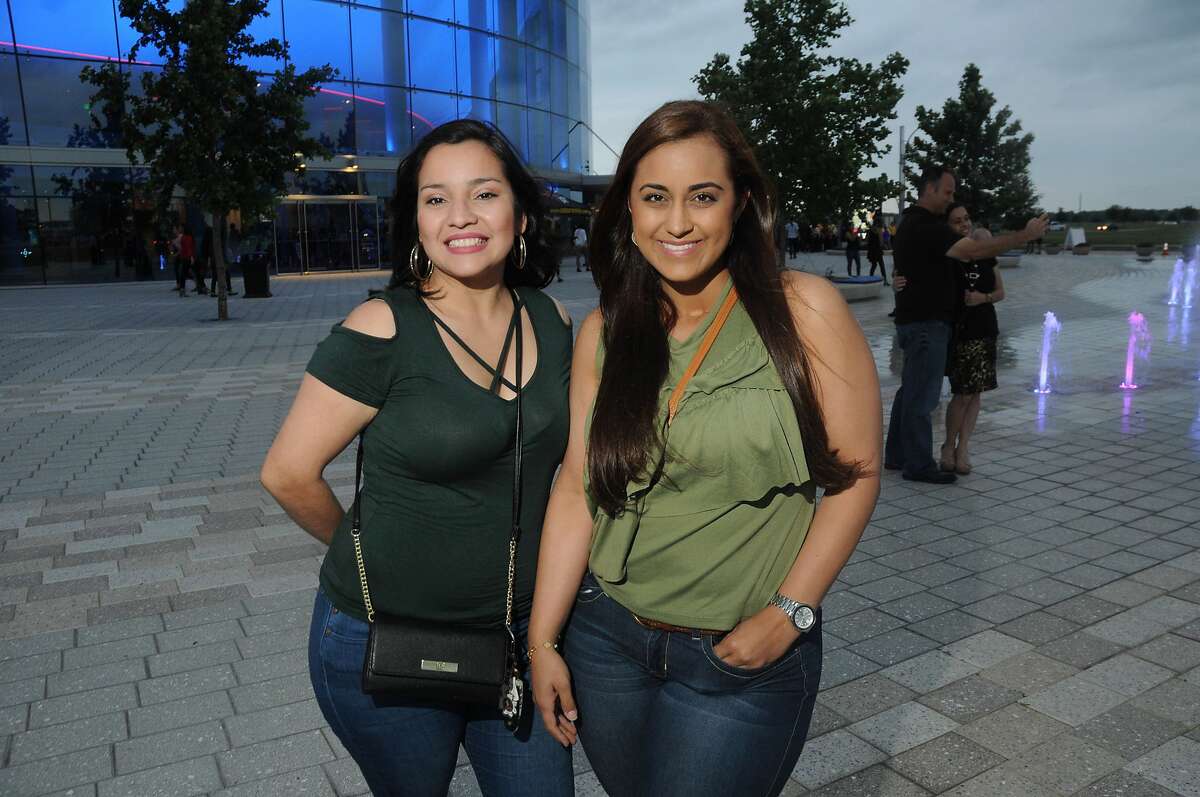 Fans outside the Smart Financial Centre for the Juanes concert Friday April 04,2018.(Dave Rossman Photo)