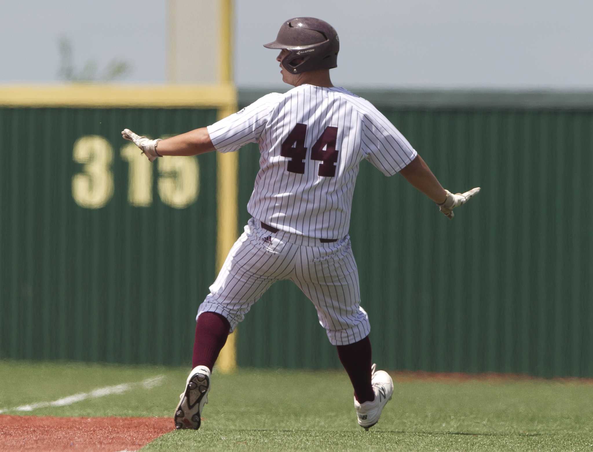 Texas Longhorns Baseball: WATCH: Longhorns Catcher Hoffart