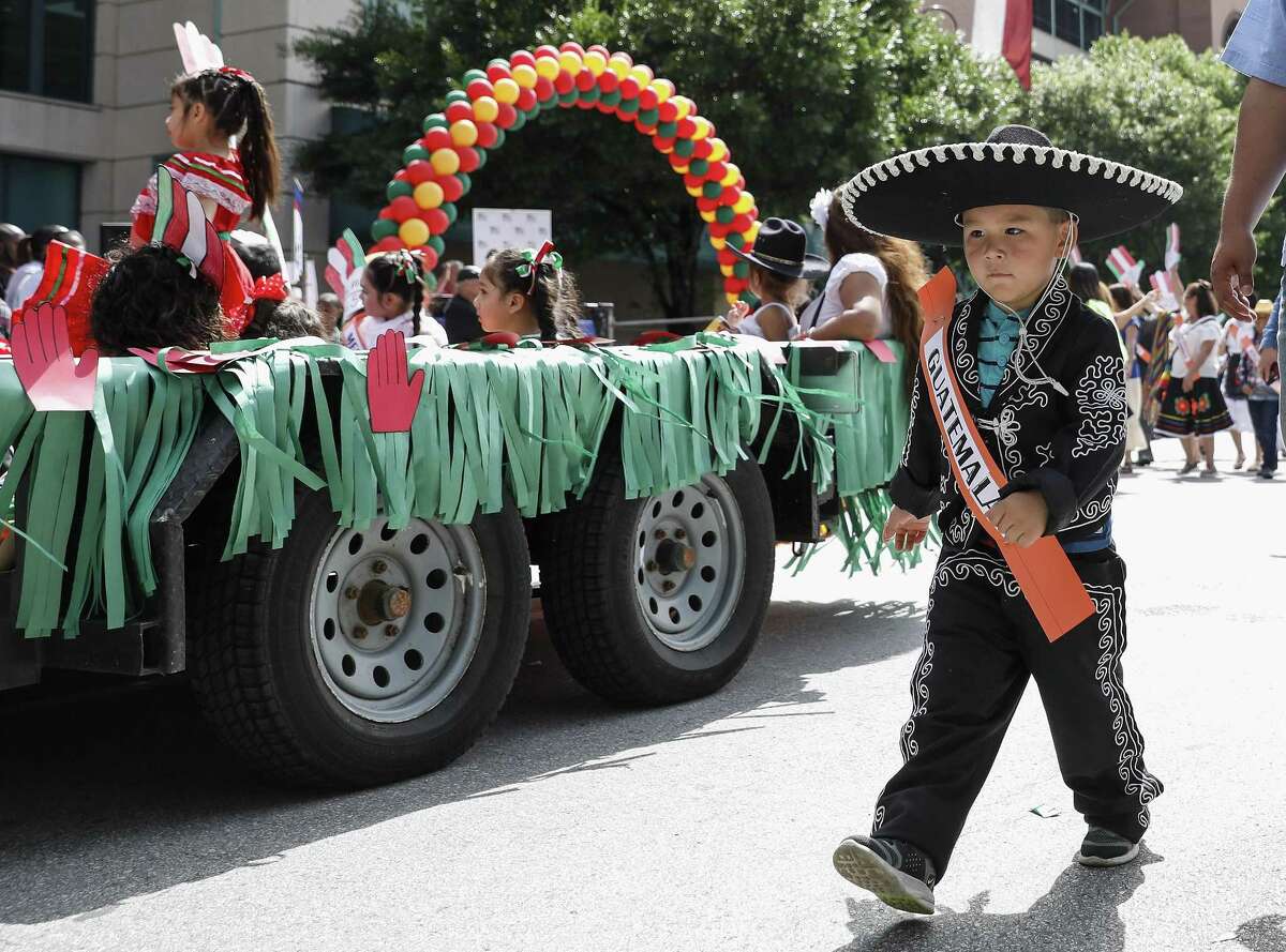 Cinco de Mayo parade a colorful expression of heritage, pride