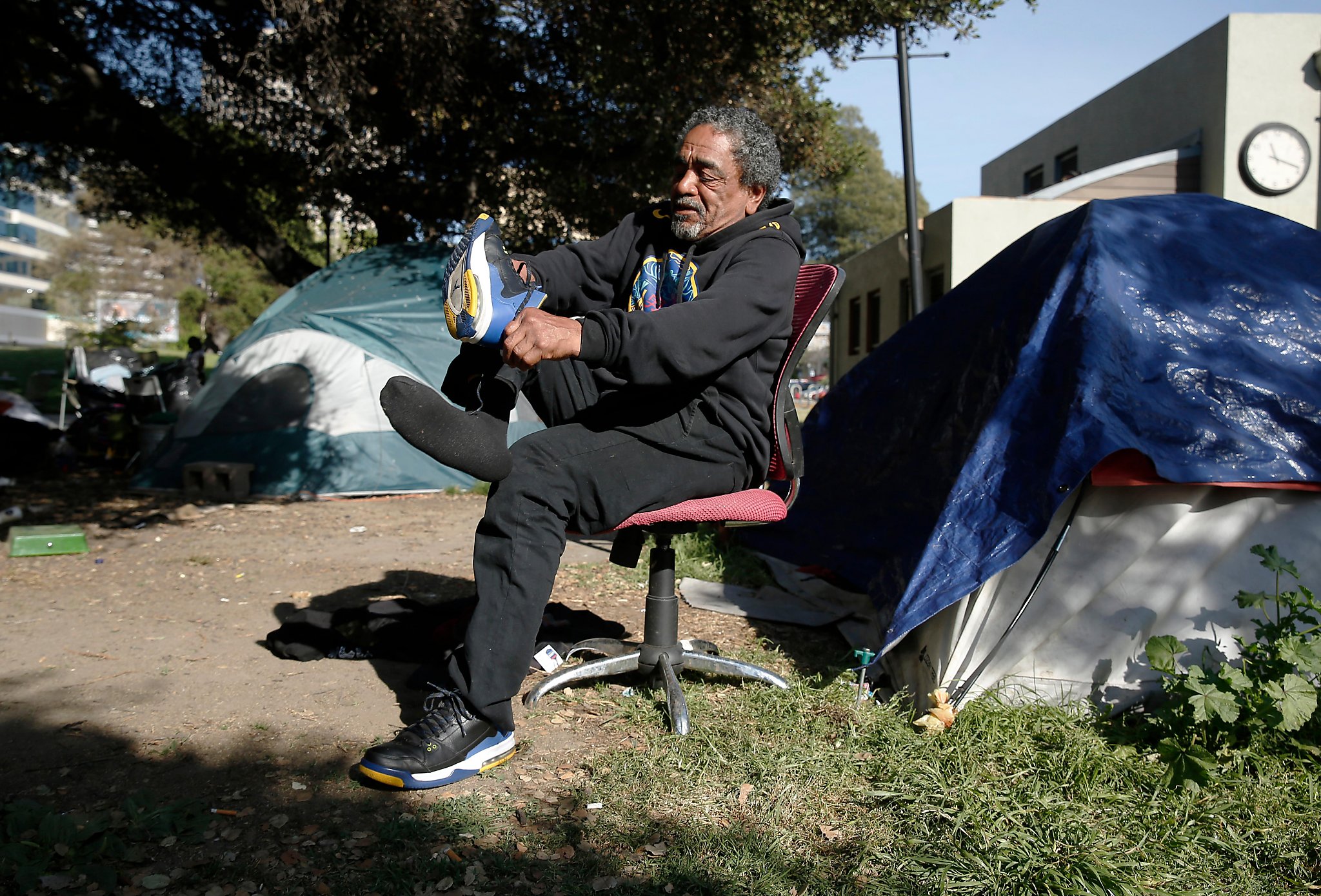 Homeless Warriors fans live in the shadow of team’s headquarters - San ...