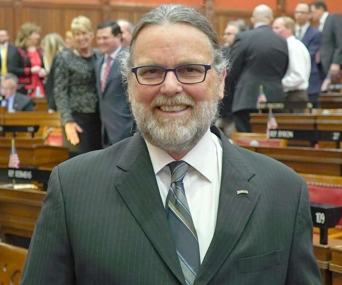 Legislature extends benefits to veterans with less than honorable