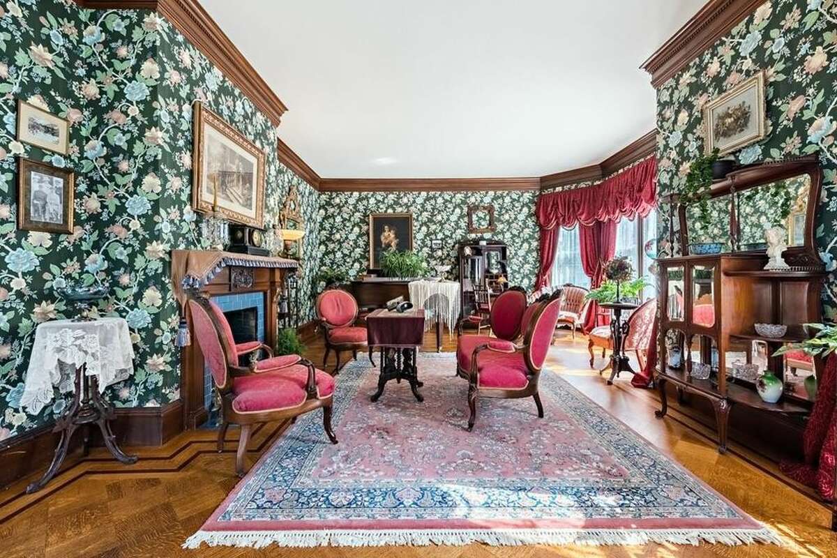 Look Inside Lizzie Borden's Other Home, Opening To The Public Soon