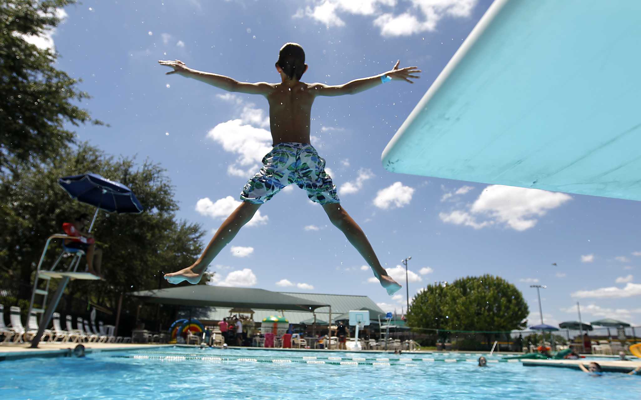 Your summer guide to Houston's swimming pools