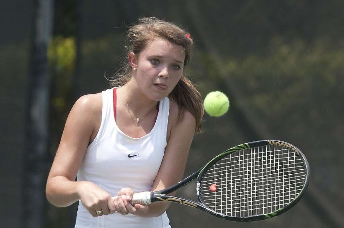 Mixed doubles state champion Katie Davis and the Memorial tennis team looks to repeat as Region III-5A champions Oct. 28-29 in Deer Park.