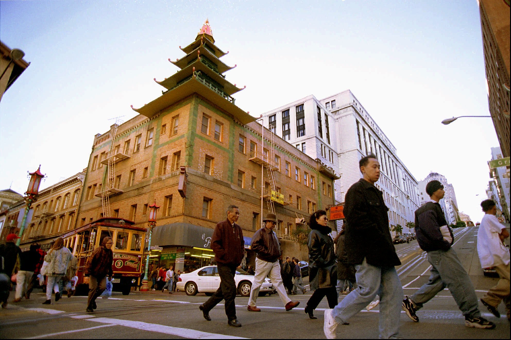 san-francisco-s-chinatown-was-a-seedy-ghetto-then-a-stage-set-replaced-it