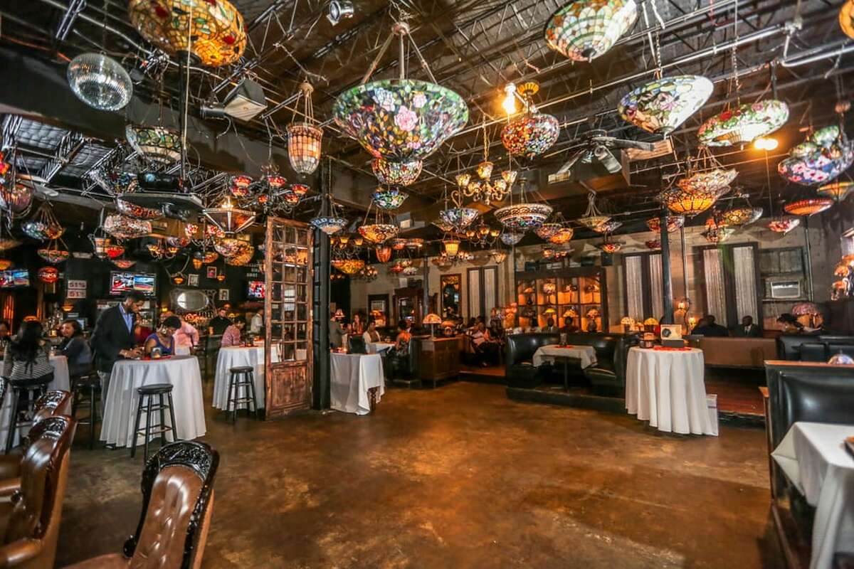 Houston's best Midtown bars, according to Yelp