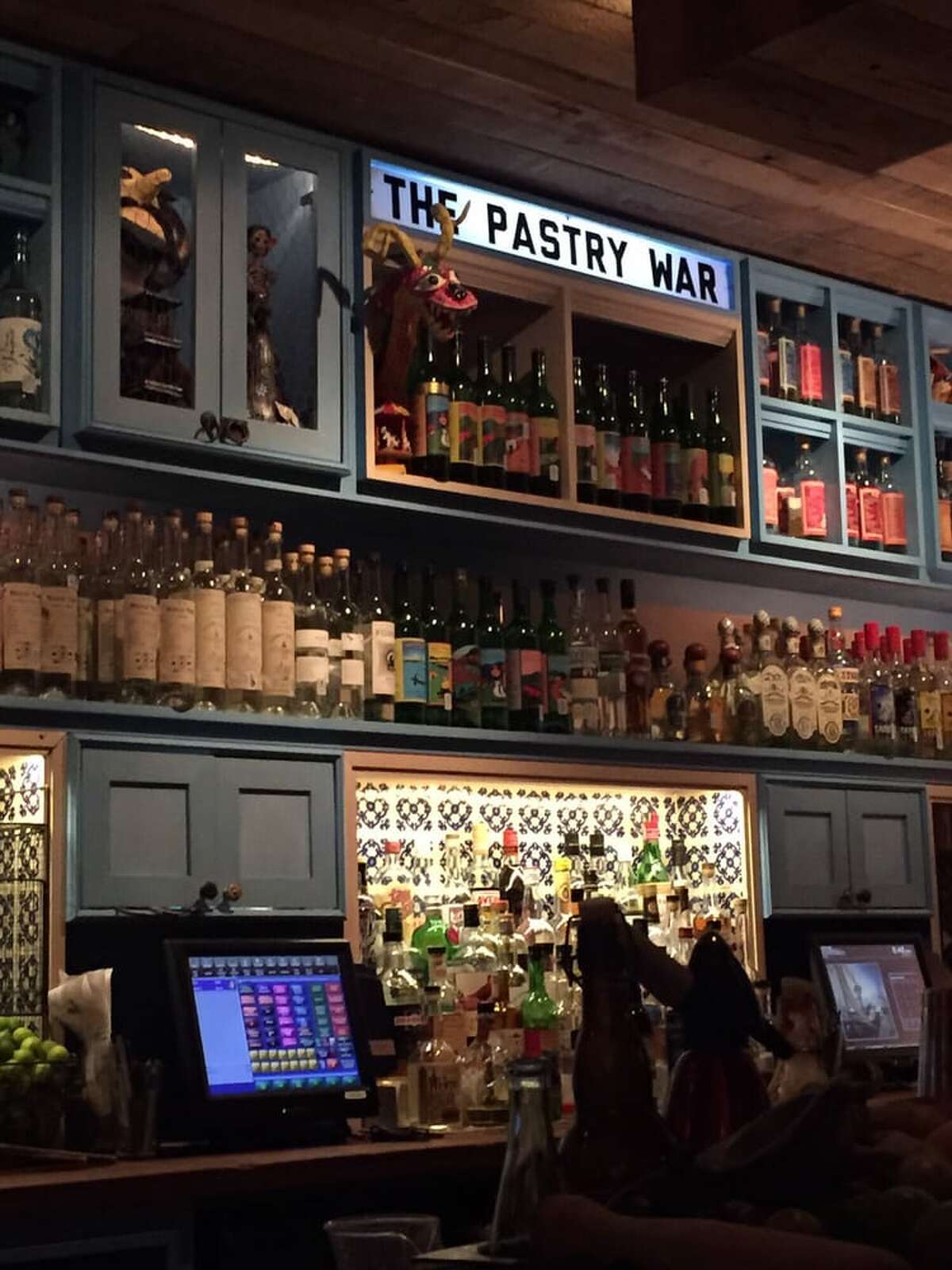 Houston's best Midtown bars, according to Yelp