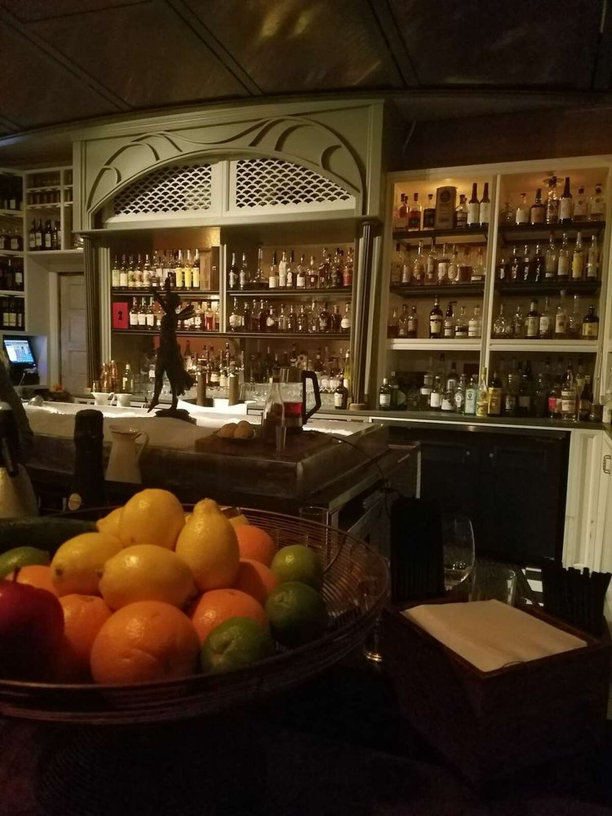 Houston's best Midtown bars, according to Yelp