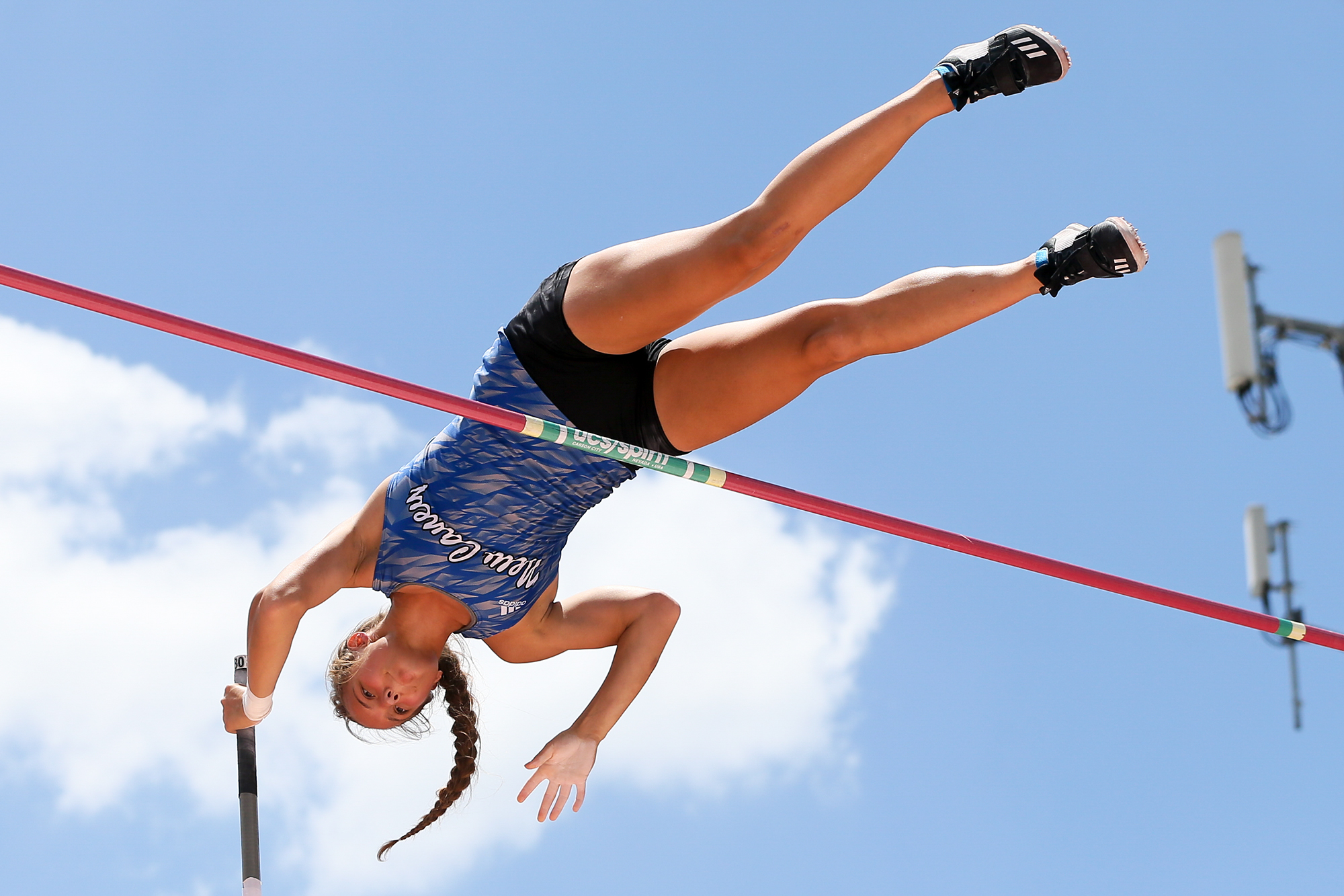 New Caney’s Nastassja Campbell sets 5A pole vault record at state.