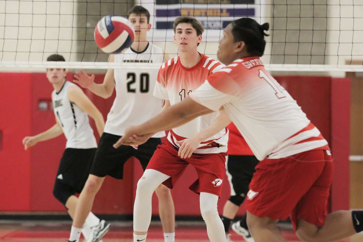 Trumbull volleyball defeats Greenwich