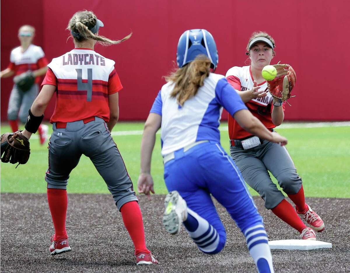 SOFTBALL: Barbers Hill ends Splendora's season in regional quarterfinal