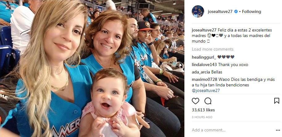 Justin Verlander Chugs From the Trophy, Jeremy Peña FaceTimes Mom