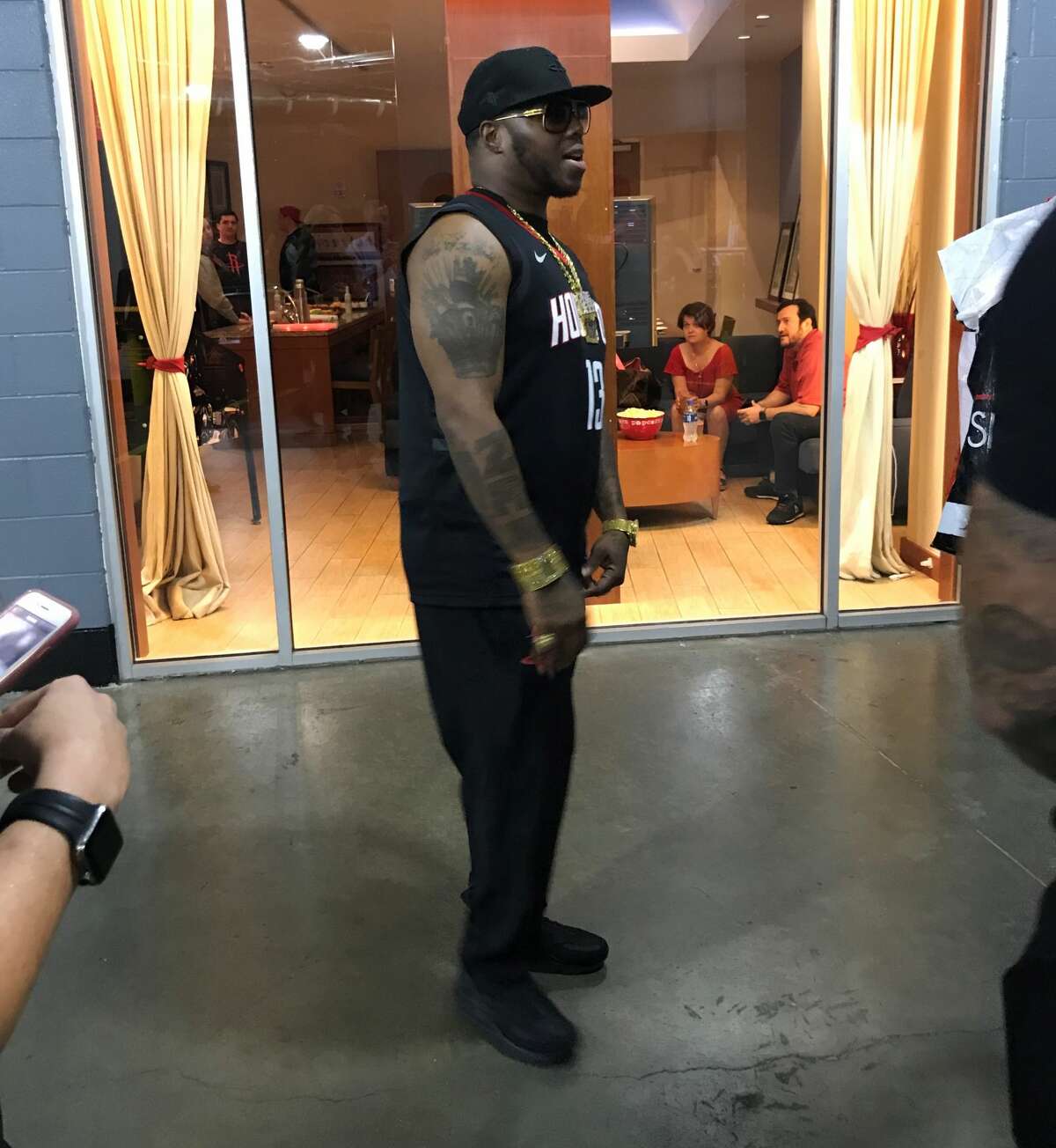 Watch Z Ro Perform Mo City Freestyle Before The Rockets Game