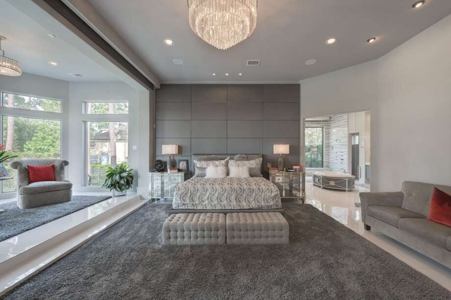 Woodlands mansion with famous closet now listed at 7 million Houston