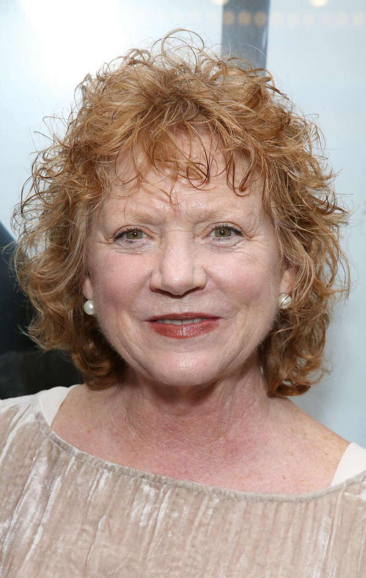 Бекки энн бейкер. Энн Бейкер. Becky Ann Baker. Бекки Энн Бэйкер рост. Бекки Энн Бэйкер фильмы.