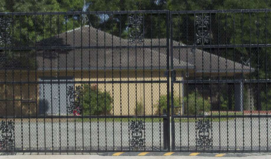 Montgomery County Officials Raid Care Facility For Girls After