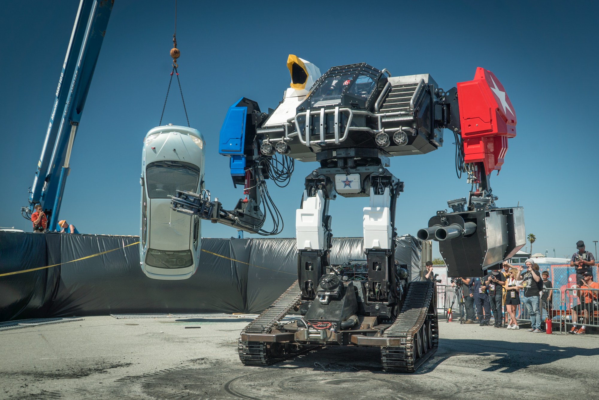 Giant 15-ton robot 'Eagle Prime' to square off against 'evil Zork ...