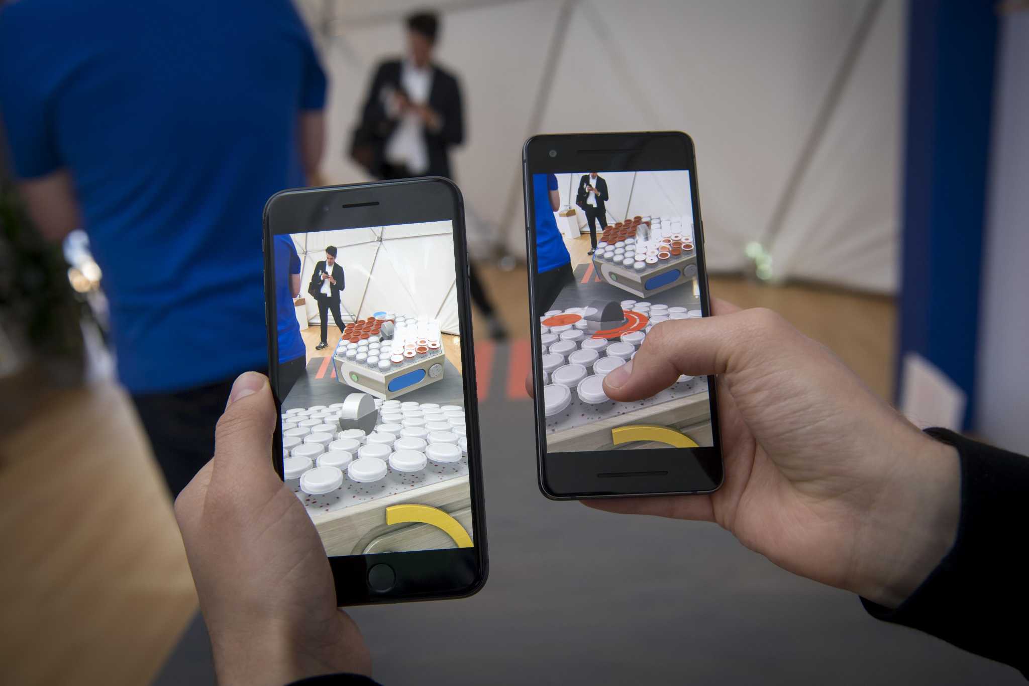 Charter Communications eyes entry into mobile market