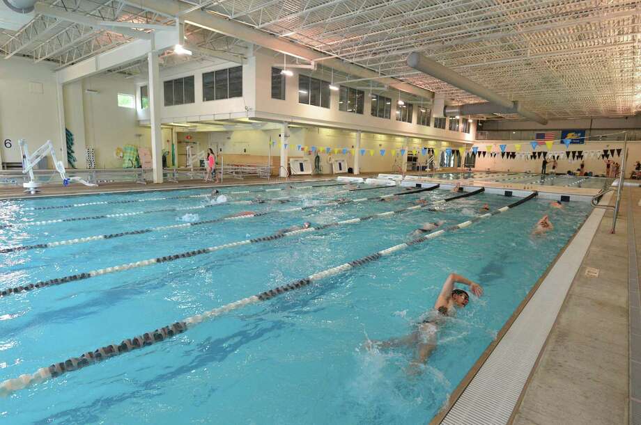 Members Of The Zeus Swim Team Practice At Velo Ct On Tuesday May 15 Members Of The Zeus Swim Team Practice At Velo Ct On Tuesday May 15