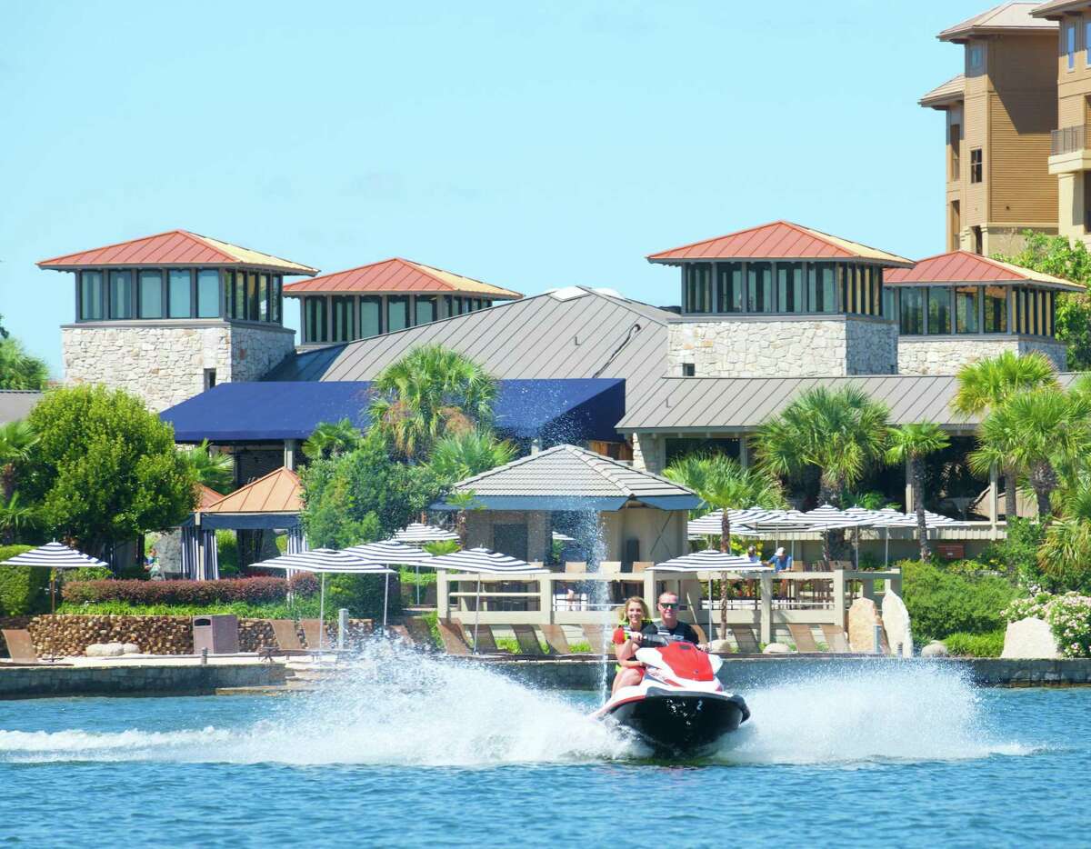 A weekend escape to Horseshoe Bay with girlfriends