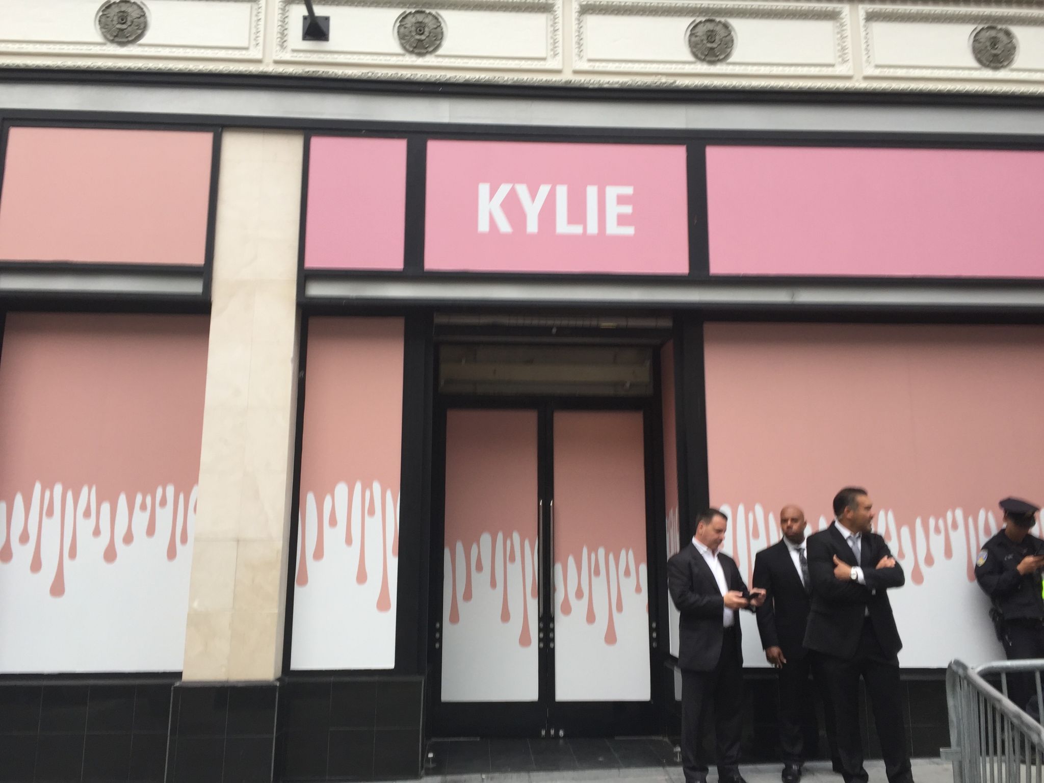 Kylie Jenner opens pop-up shop in Los Angeles