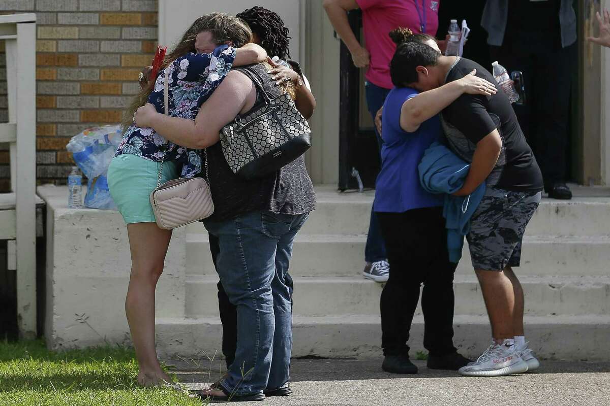 Photos: At playoff game, Houston rallies around Santa Fe High School  survivors