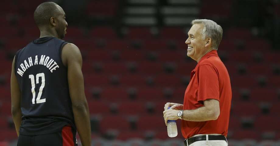 Houston Rockets' Luc Mbah a Moute and head coach Mike D'Antoni talke during practice at Toyota Center before they take off to Oakland on Friday, May 18, 2018, in Houston. ( Yi-Chin Lee / Houston Chronicle ) Photo: Yi-Chin Lee/Houston Chronicle