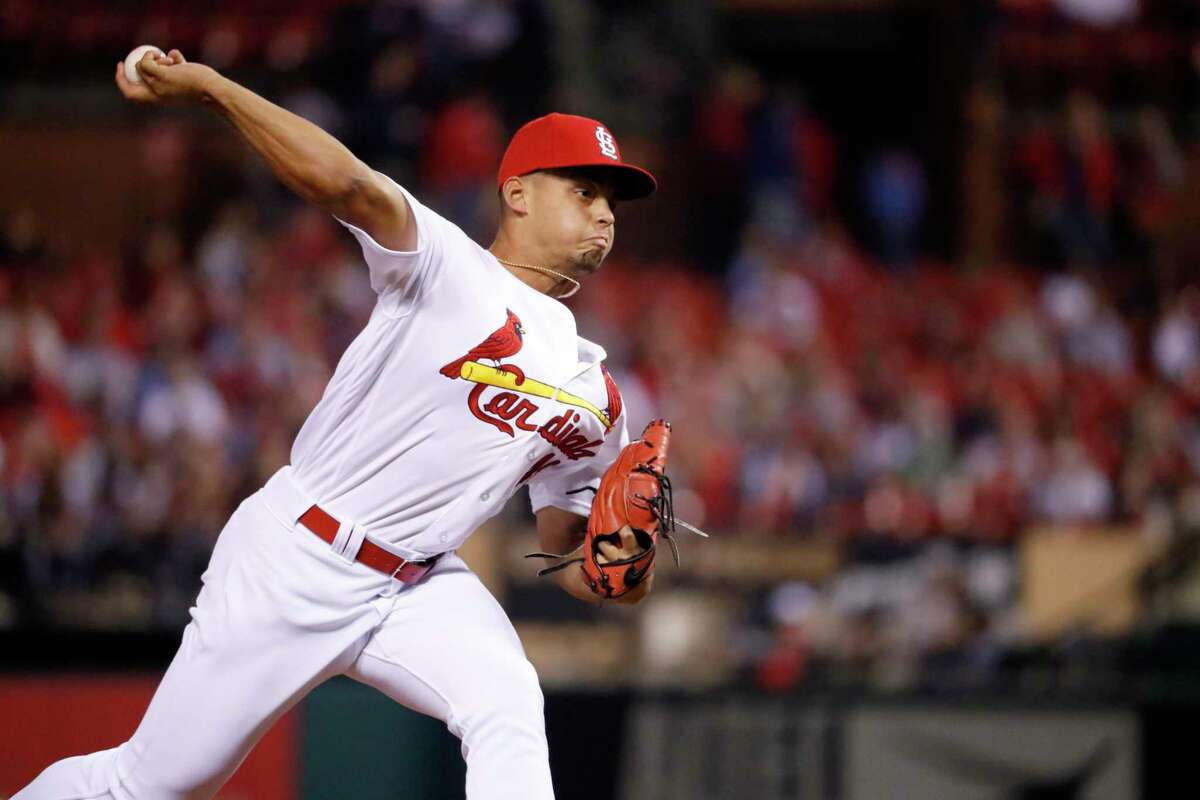 Cardinals' Jordan Hicks opts out of playing due to health concerns
