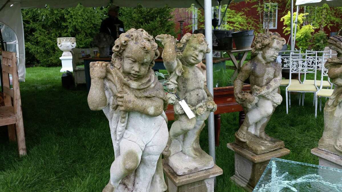 Sharon’s Trade Secrets show draws gardeners, celebrities