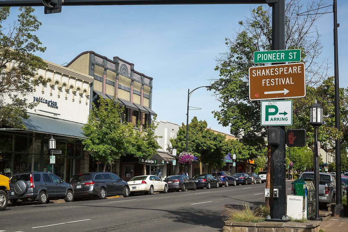 Bardland on a budget Experiencing Ashland with 2 people for 2 days on