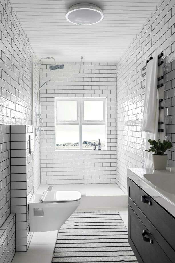 House Beautiful's editor helps you master the master bath ...