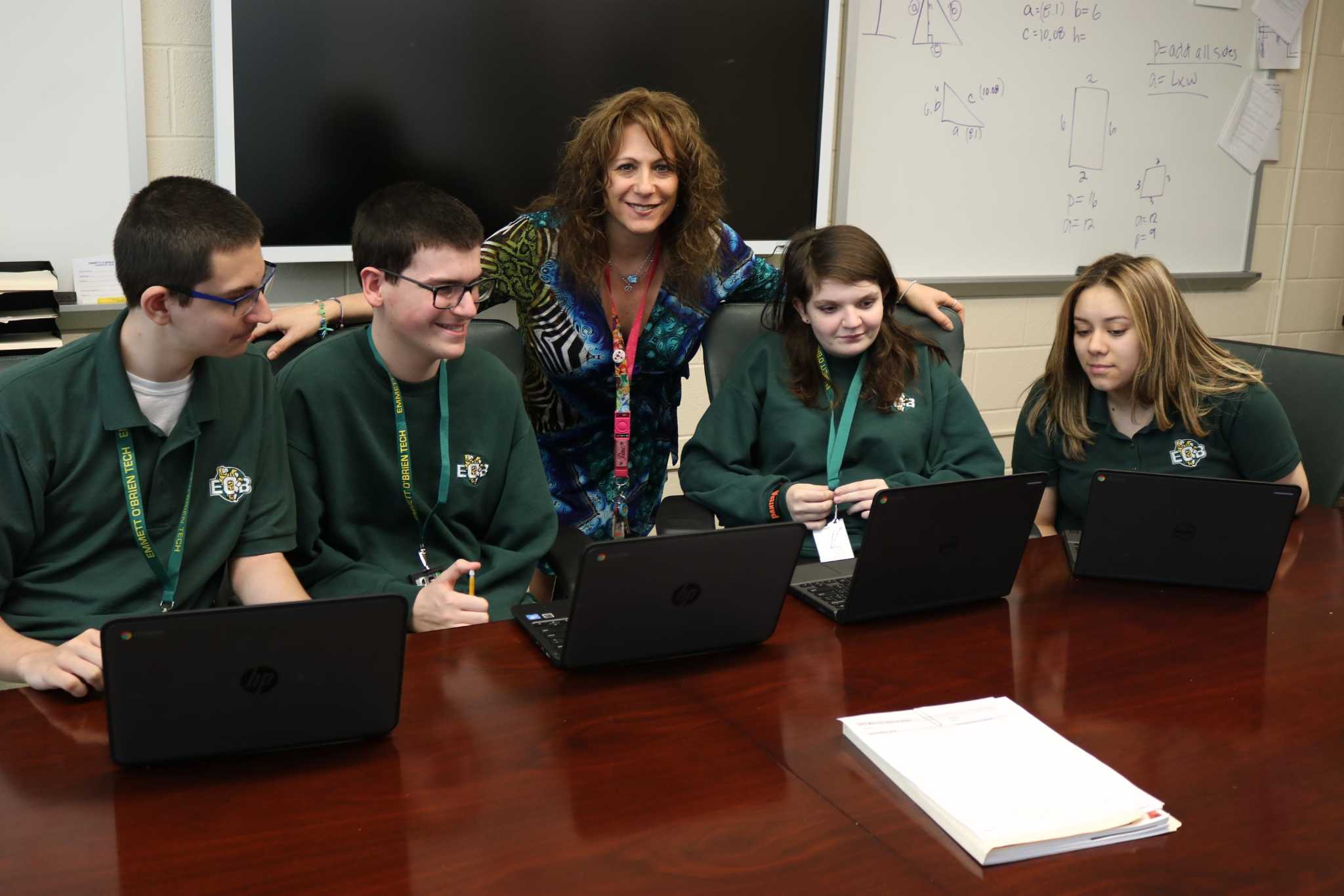 Emmett O Brien Technical High School Names Its Teacher Of The Year New Haven Register Emmett O Brien Tech
