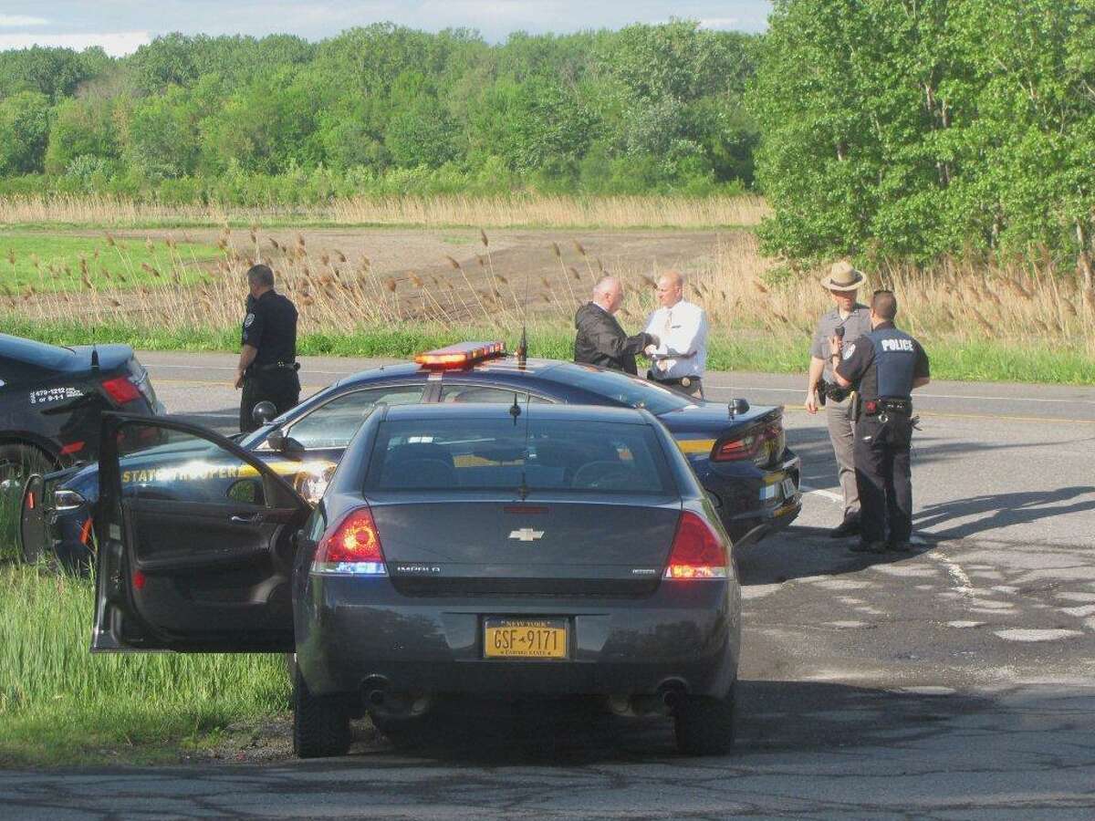 Cohoes man arrested in East Greenbush chase, crash