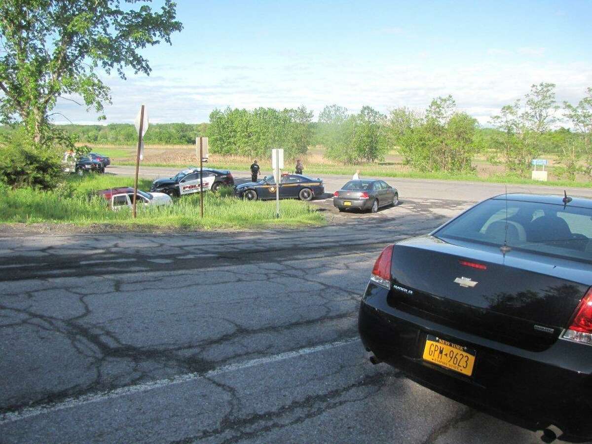 Cohoes man arrested in East Greenbush chase, crash