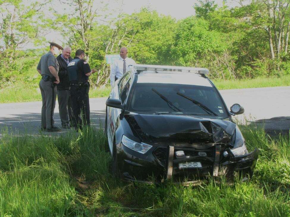 Cohoes man arrested in East Greenbush chase, crash