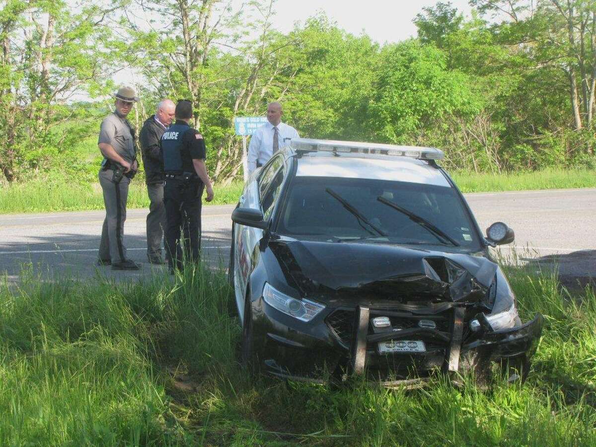 Cohoes man arrested in East Greenbush chase, crash
