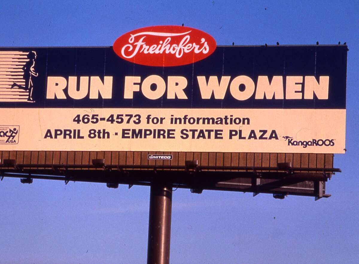 In 1981, the event was renamed the Freihofer's Run for Women. In a field of 1,025 participants in unseasonably hot weather, Nancy Conz of Easthampton, Mass. won the 10K (AAU) National Road Race Championship (34:57) and Diana Richburg, an emerging US track star and local high school track standout, took the 5K in 18:50