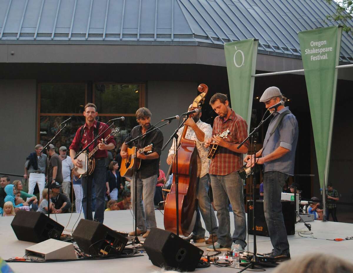 Bardland on a budget Experiencing Ashland with 2 people for 2 days on