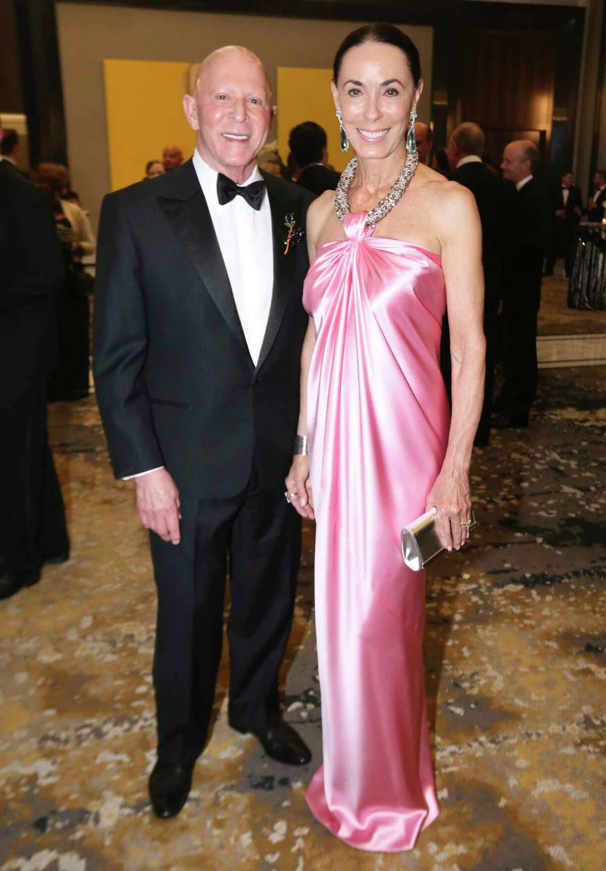 Lester and Sue Smith will co-chair the 2019 Houston Chronicle Best Dressed Luncheon and Neiman Marcus Fashion Presentation. The luncheon will be held Thursday, March 28, 2019, at The Post Oak at Uptown.  If the luncheon raises $1 million, they will match it with a $1 million grant.
