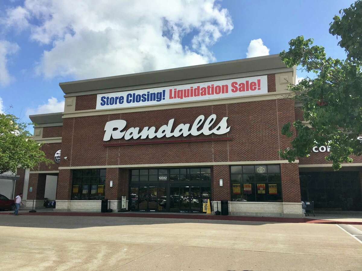 The Randalls at Coles Crossing in suburban Cypress will close in June, the company said.