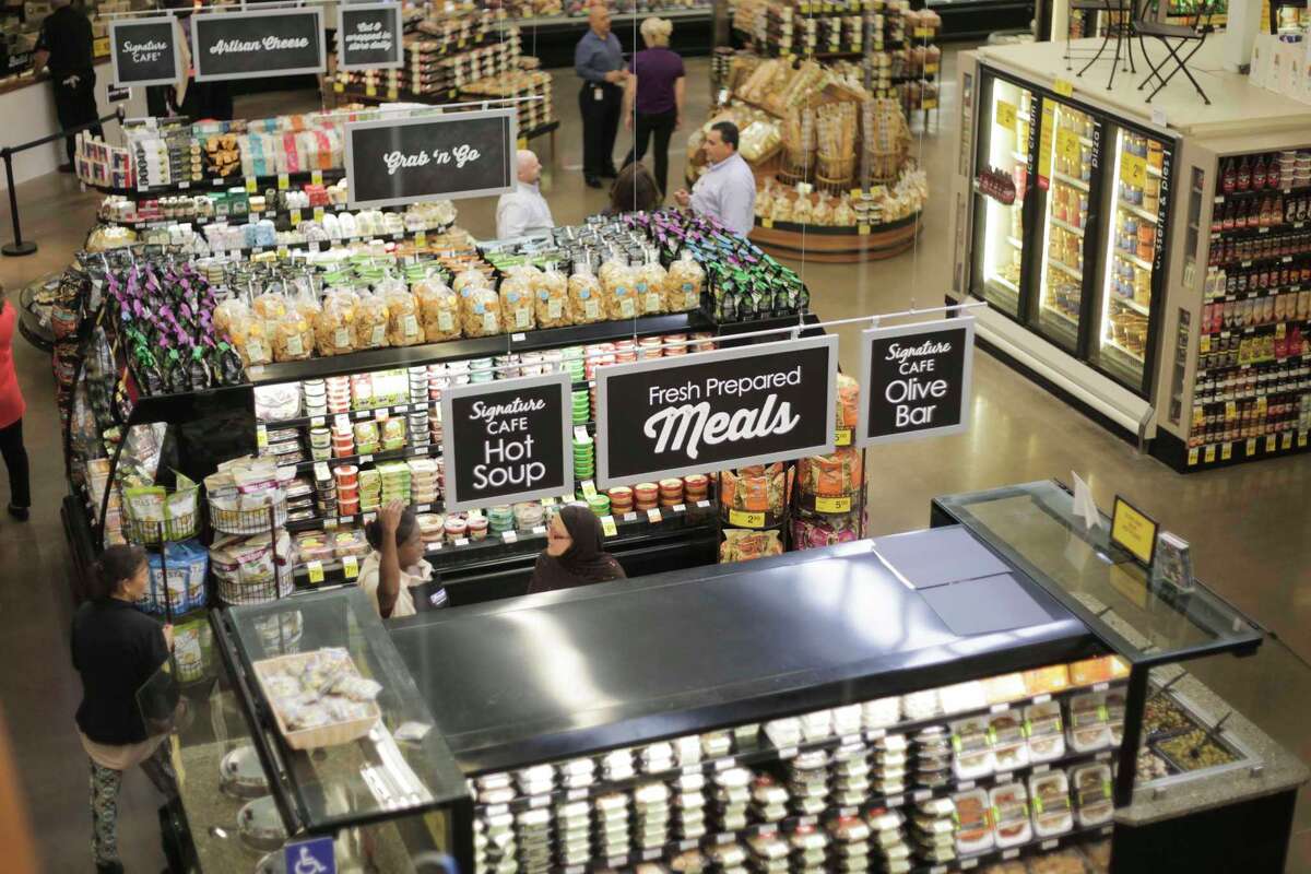 Randalls is hiring at all 17 stores in the Houston area. The grocer needs an average of 30 people per store for immediate openings, both temporary and permanent.