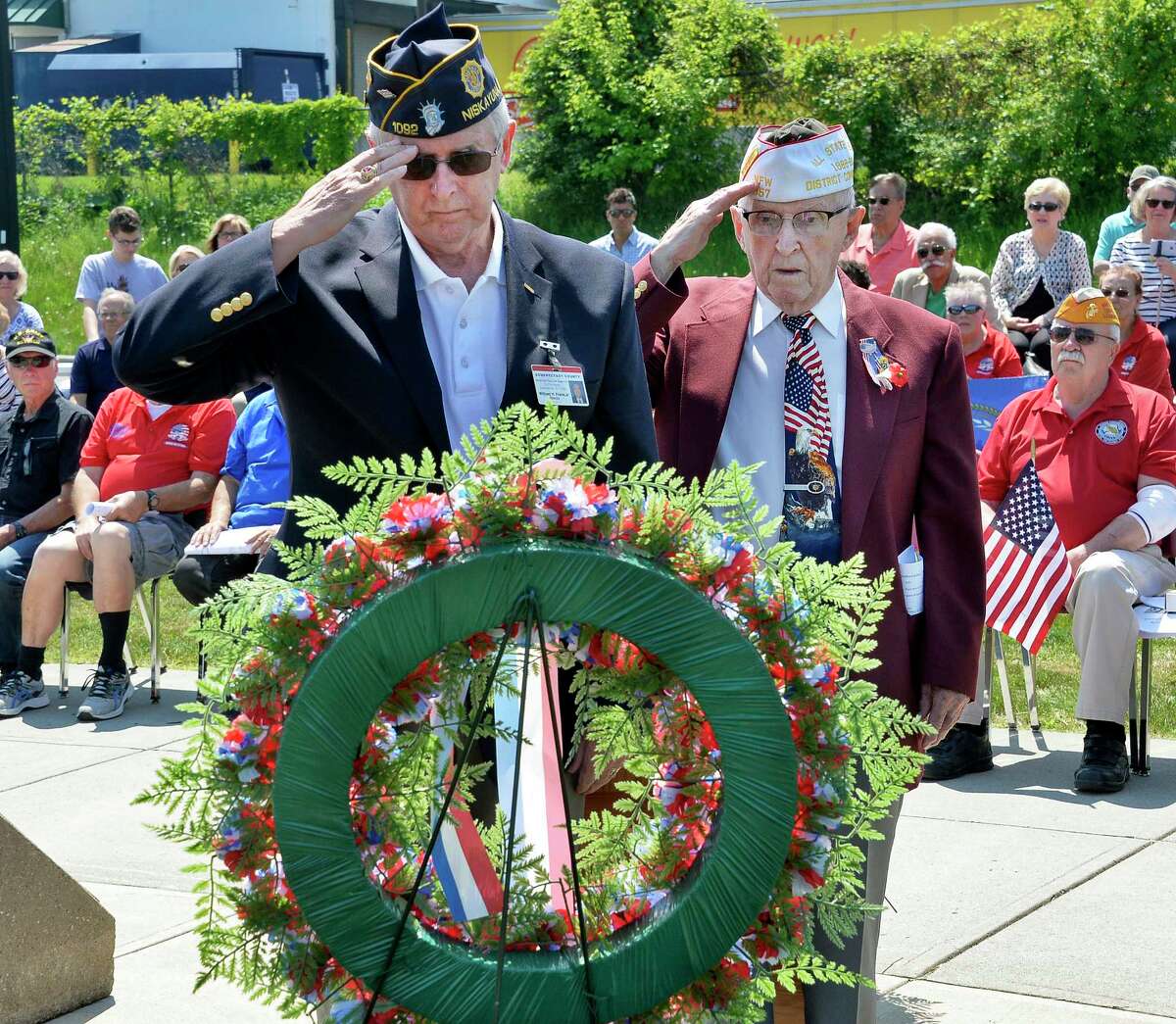 Photos: Niskayuna wreath laying