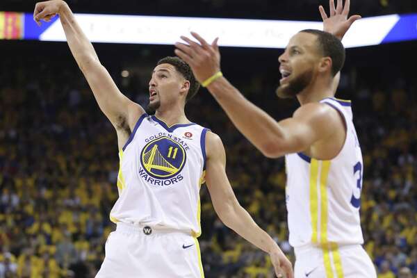 When Things Get Tense For Warriors Stephen Curry And Klay Thompson Come Through Sfchronicle Com