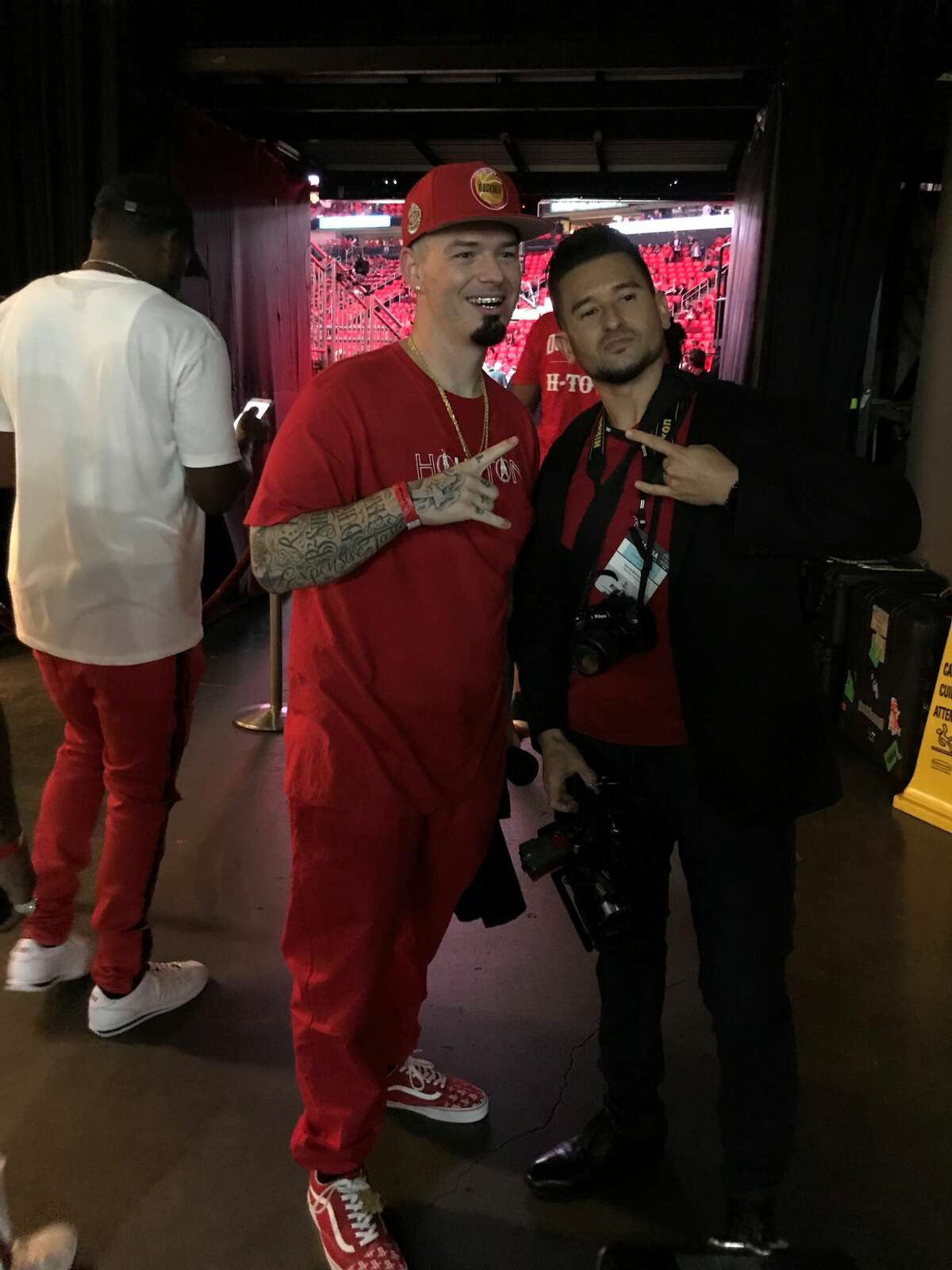 Slim Thug, Paul Wall perform Still Tippin before Rockets game