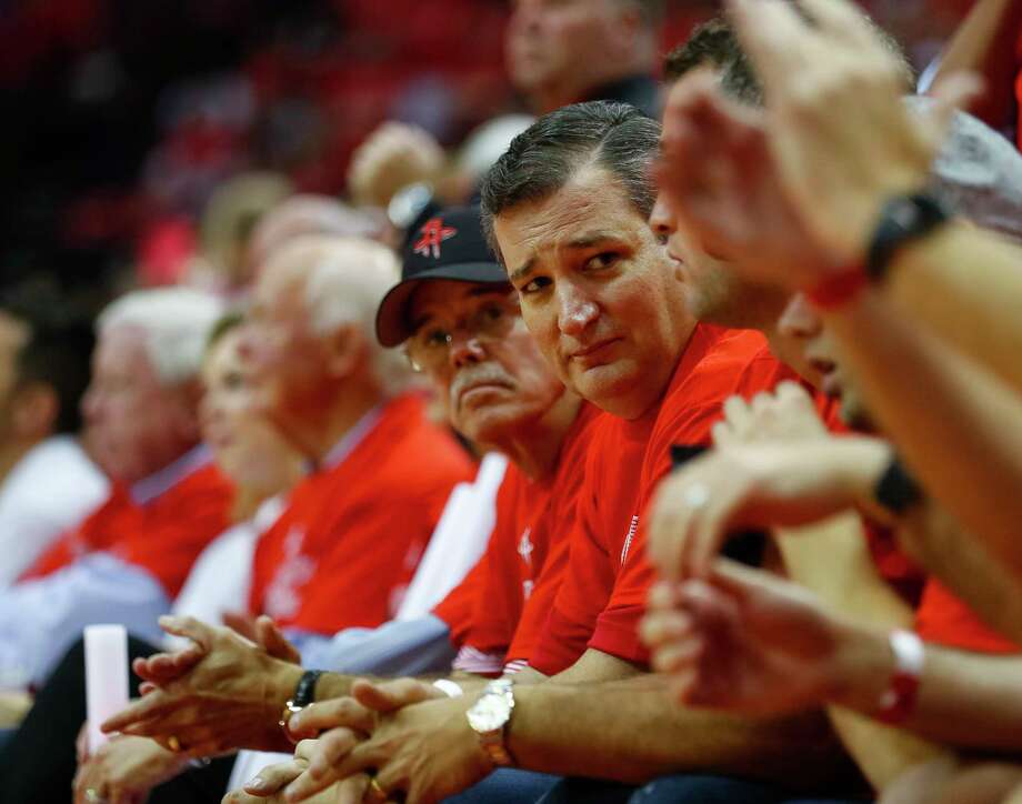 Kylie Jenner Travis Scott Among Stars At Rockets Warriors Game 7