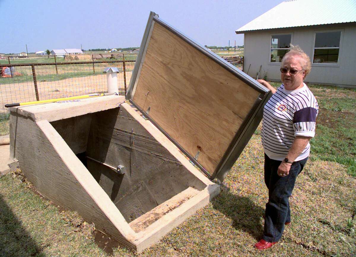Photos Deadly tornadoes ripped through Central Texas 22 years ago