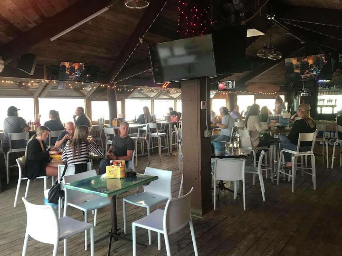 Clear Lake's former landmark, Turtle Club, has new life as Barge 295
