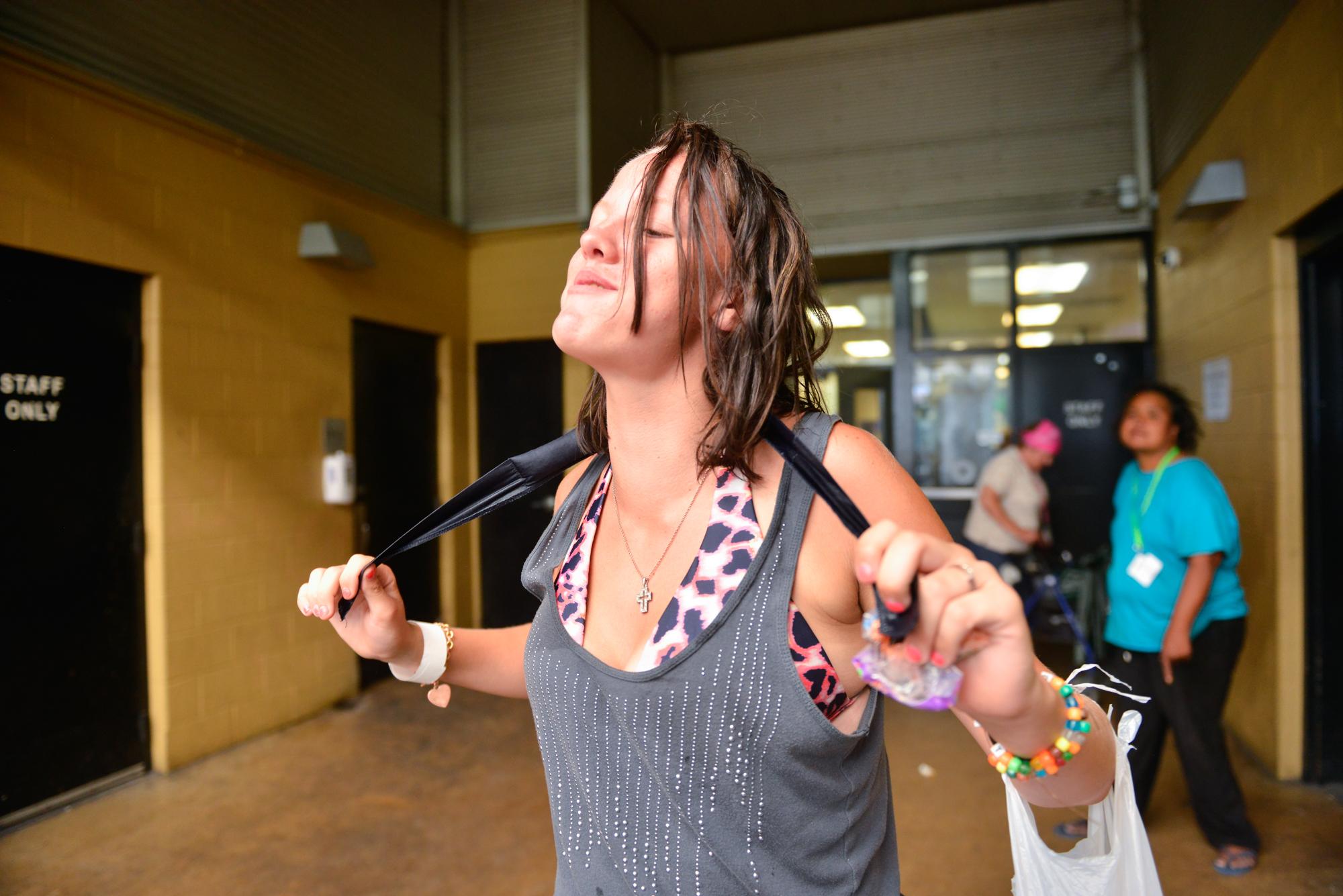 San Antonio residents brace for an early heat wave